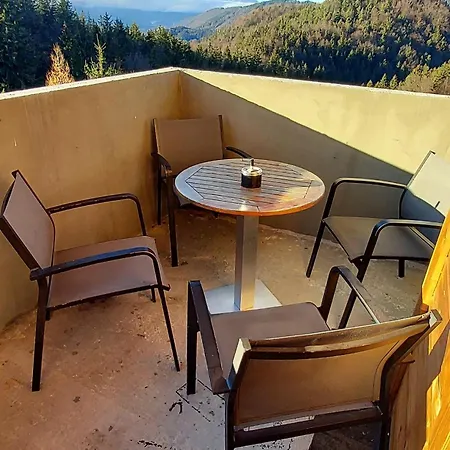 House Jaro Seoska kuća *