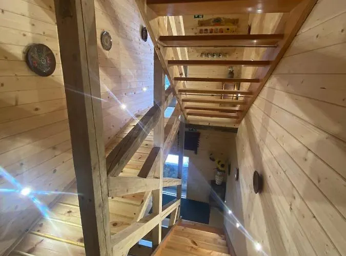 House Jaro ולנז'ה