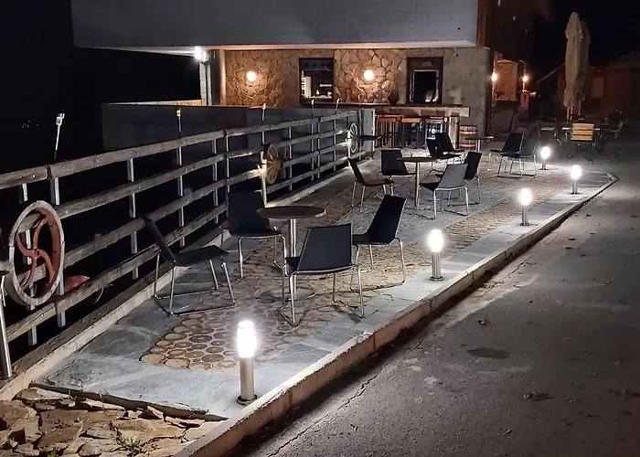 בית כפרי House Jaro