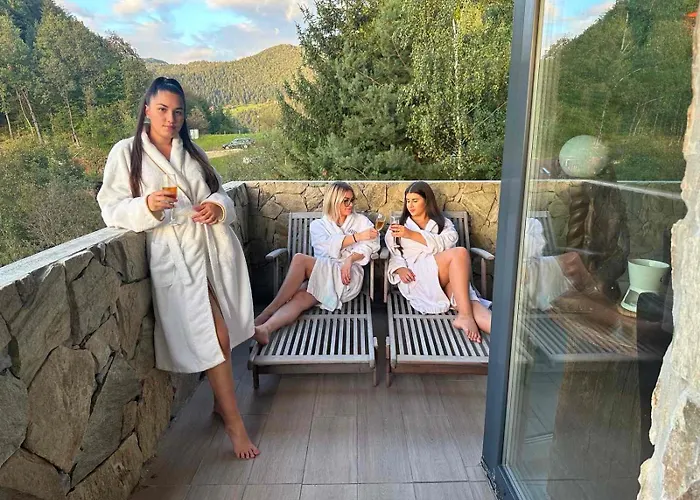 House Jaro * ולנז'ה